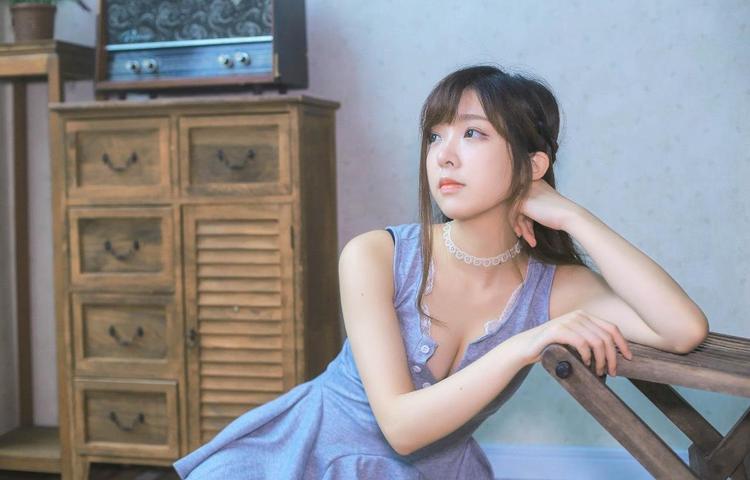 独立的女生拥有自己的生活
